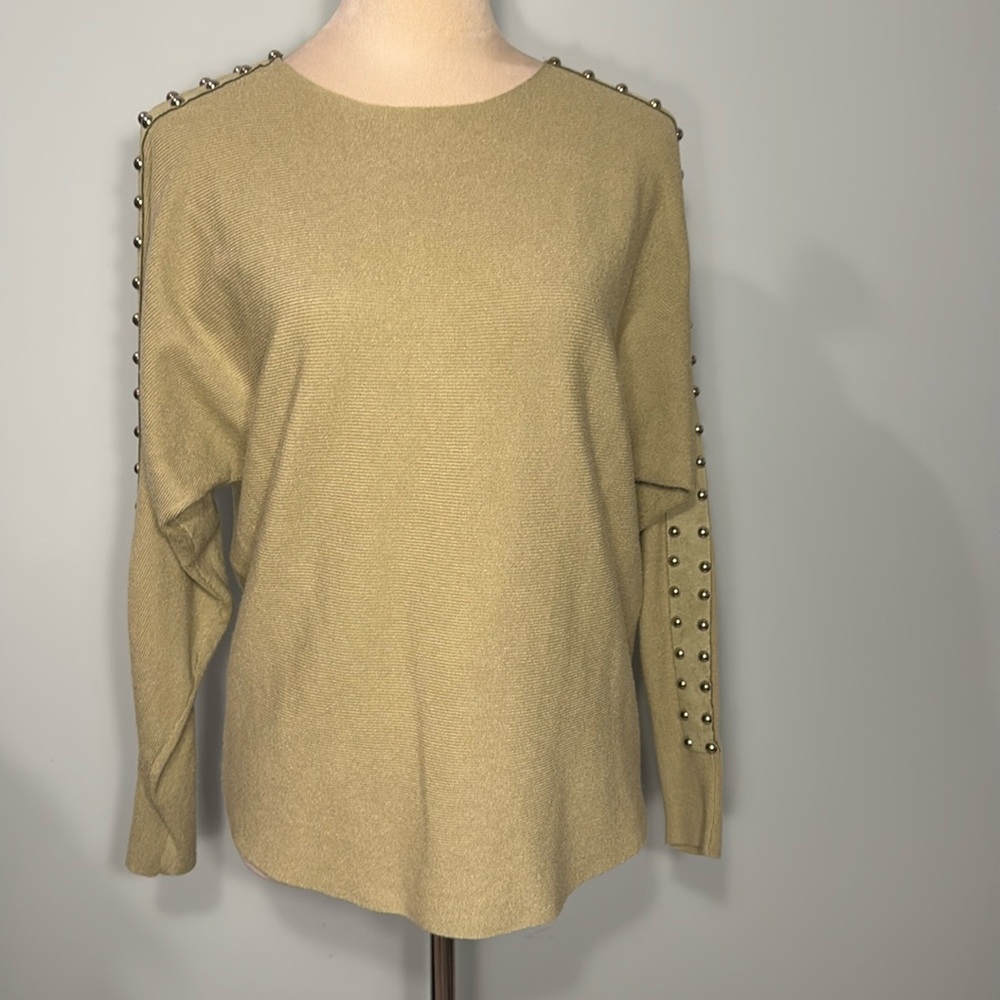 Siani Milano pale green sweater with faux suede and silver accents Size S